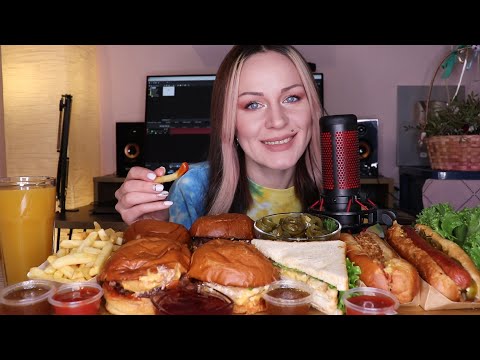 Видео: EATING | 4 бургера, хот-доги, сендвич, фри, соусы | Fast food не MUKBANG
