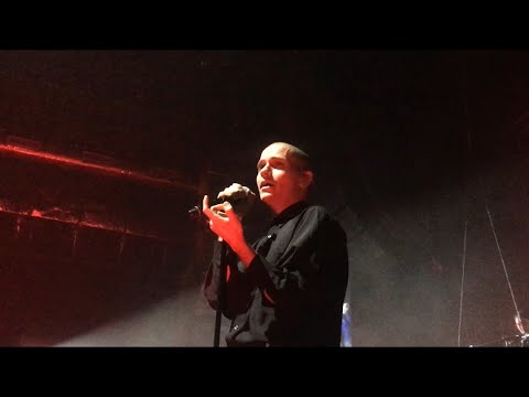 Видео: SHORTPARIS – Любовь моя будет тут. (Москва, «ГЛАВCLUB», 08.12.2021)