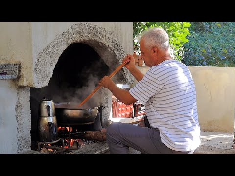 Видео: Как приготовить домашний острый соус | Рецепт запечённых козьих отбивных по традиционному рецепту