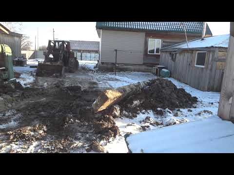 Видео: Ковш самодельный, трактор самодельный, очистил заезд.