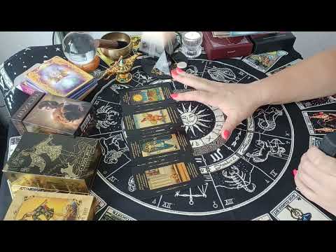 Видео: 🥰 Любовно Таро 🥰 Каква постановка се разиграва 👀 Нека чуем от Картите Таро 💬