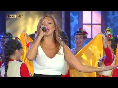 Видео: Lia - Moe slantse / Лия – Мое слънце (Live - Пирин Фолк Сандански 2024)
