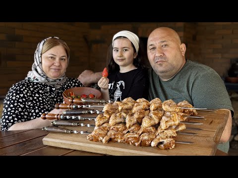 Видео: Рецепт крылышек для нашей внучки Хабибы!