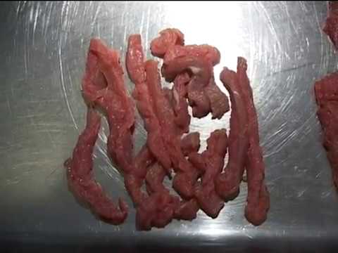 Видео: Приготування напівфабрикатів з яловичини