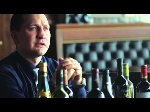 Видео: Выбираем вино правильно. Пробка бутылка и этикетка. Советы сомелье часть 3