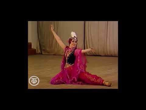Видео: Малика Калантарова г МОСКВА зал им Чайковского,танец «Радость « 1980г