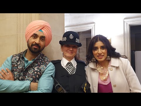 Видео: Жизнь в Англии. Наш новый опыт на  сьемках в Англии.    Мы с мамой в Индийском кино #3