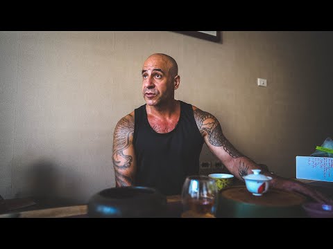 Видео: Почему обезьянье кунг-фу — самое полное традиционное боевое искусство