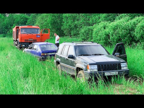 Видео: КАМАЗ РВЁТ НАШИ МАШИНЫ! МИНУС ИЖ И ДЖИП!