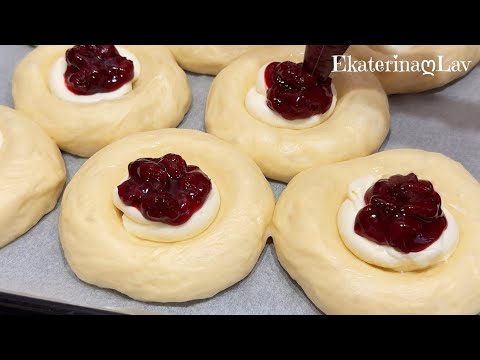 Видео: Самые вкусные ВАТРУШКИ "ЧИЗКЕЙК"! Лучше, чем в кондитерской! Булочки как пух!