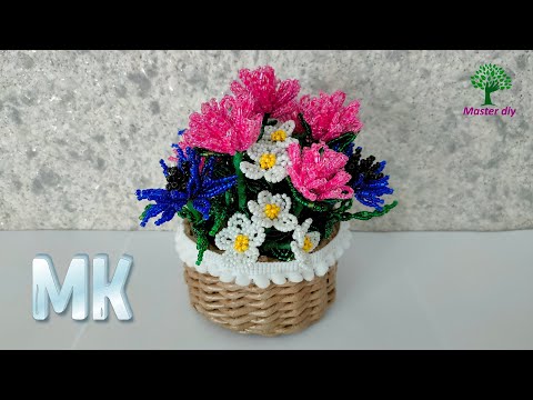 Видео: Небольшая композиция из бисера Полевые цветы клевер,  васильки ромашки\Master diy