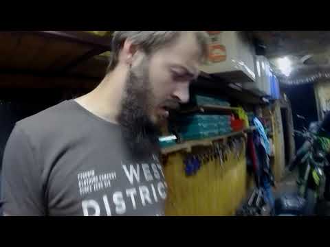 Видео: Kawsaki Vulcan 1600 Подробная инструкция по замене подшипников рулевой колонки.