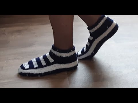 Видео: Следки спицами без единого шва, самая легкая модель, свяжет даже начинающая вязальщица. Любой размер