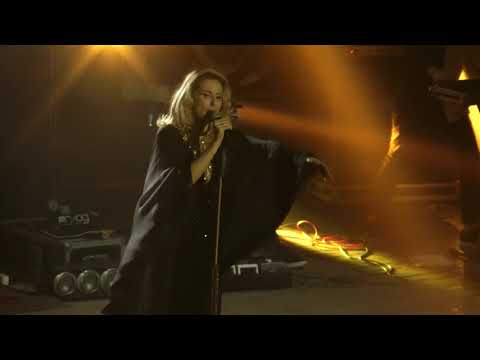 Видео: Светлана Лобода - Город под запретом, Live Кривой Рог 15.10.2016