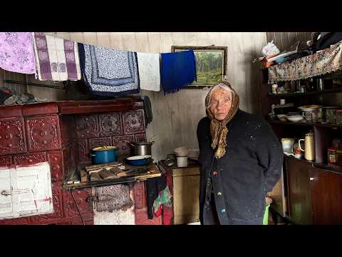Видео: Самодостаточная жизнь с ясным умом 93-летней бабушки в горной деревне