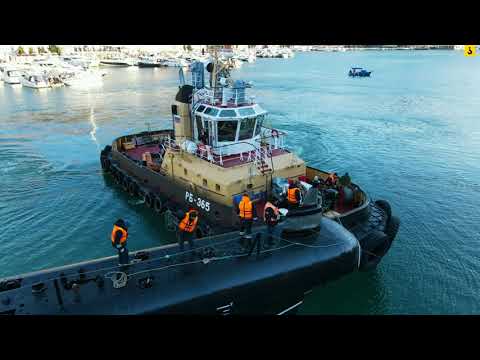 Видео: Подводная лодка ПЗС-50 (С-49) заходит в канал подземного музейного комплекса в Балаклаве