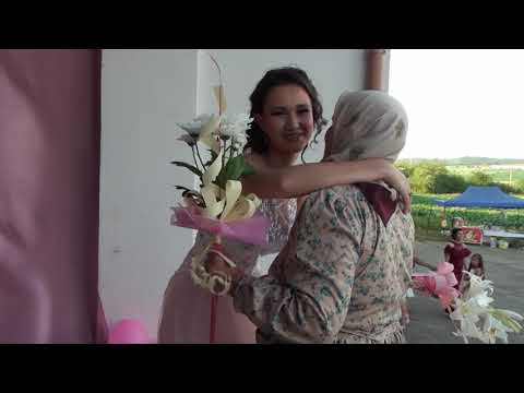 Видео: Абитуриентски бал Айше Бичкова Лозница 1 част FULL HD