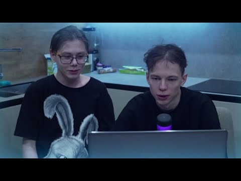 Видео: Как Фредж и Сосиска ПОЗНАКОМИЛИСЬ?