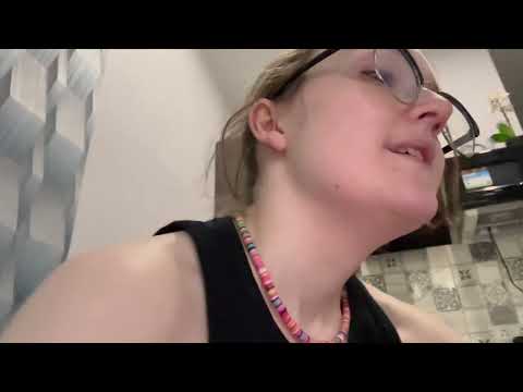 Видео: Москва Влог День 1 ||. Ника Тропи