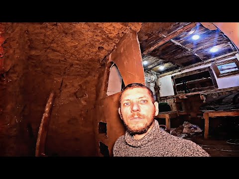 Видео: Копаю бункер. Дом под землёй надежное лесное укрытие №48