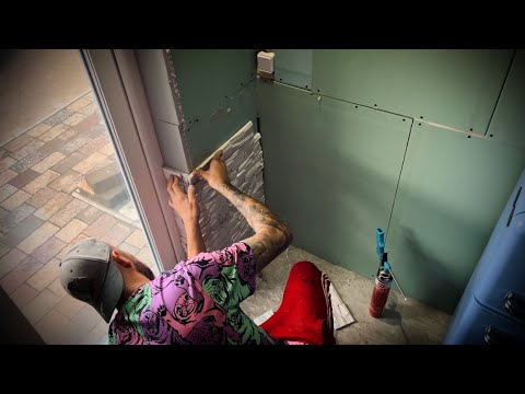 Видео: Отделка дверного проёма декоративным камнем|Клеем декоративный камень на гипсокартон!!