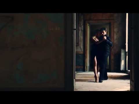 Видео: Елена Ваенга - Курю (Mood Video)