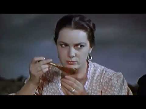 Видео: Над Уралом, над рекой песня про казаков!