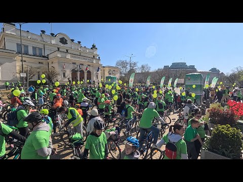 Видео: Велошествие "София кара колело за по-чист въздух“