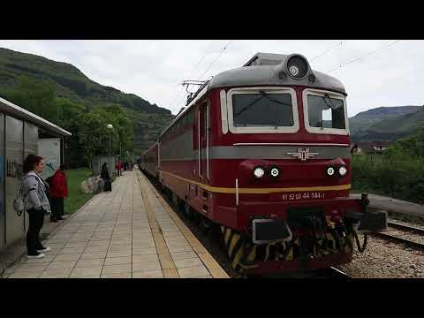 Видео: КПВ 20214 Лакатник-София, уловен на Церово с красивата машина 44 144...