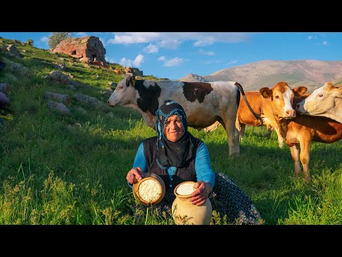 Видео: Сырные горшочки, зарытые в землю на несколько месяцев — Mountain Cheese Making