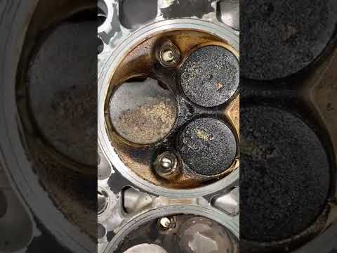 Видео: Mercedes Benz W210 m112 3.2i сгорел выхлопной клапан + задиры в цилиндре