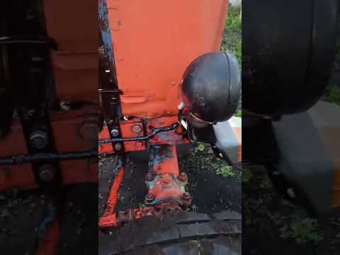 Видео: Т 40,педаль газа тросиком и проблемы в постановке на учёт.