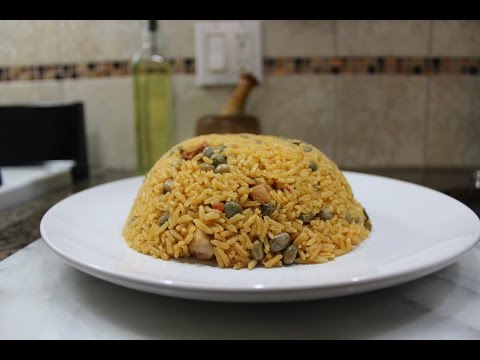 Видео: Как приготовить пуэрториканский арроз кон гандулес