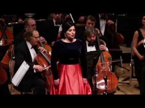 Видео: Hibla Gerzmava sings Mozart / Хибла Герзмава исполняет Моцарта