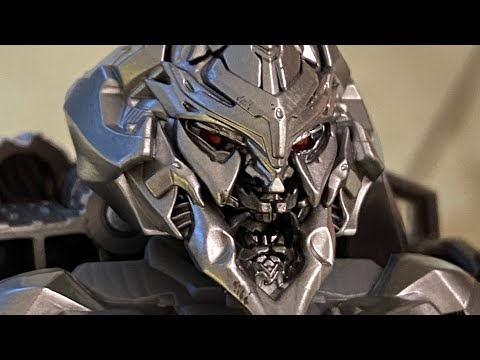 Видео: Transformers Studio Series 54 Megatron Review (обзор)