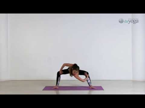 Видео: Паривритта стамбхасана (Тибетский крест/Винтообразное скручивание).