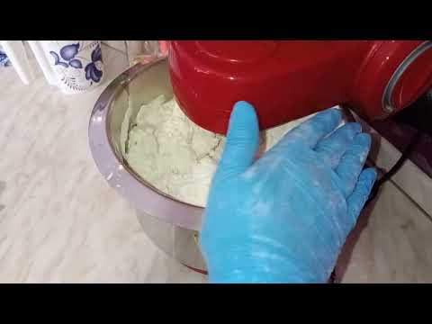 Видео: Дрожжевое тесто для жареных пирожков! Быстрый и легкий способ - замешивается на тестомесе или руками