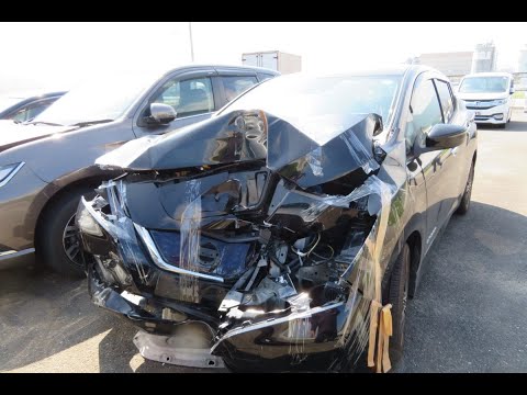 Видео: Ремонт битого nissan leaf ZE1 18года. Столб дорогу перебегал