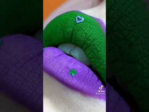 Видео: Страшные истории с губами из ТиК ТоКа 💋 * залипашки *