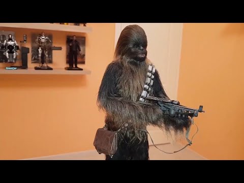 Видео: Чубакка Хот Тойс mms262 обзор фигурки