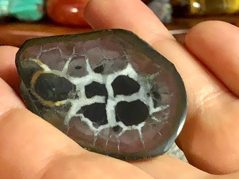 Видео: Моя коллекция горных пород и минералов-4. Новые образцы.My collection of rocks and minerals-4. New.