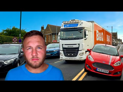 Видео: Первое безумие с несколькими каплями! Забег Northwest B&Q с хаосом на дорогах!