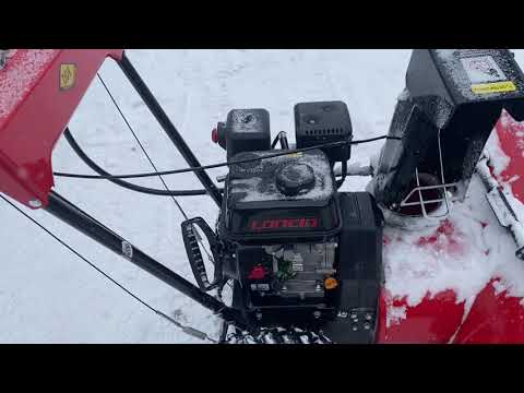 Видео: Снегоуборщик DDE, не совершайте моей ошибки. Снегоуборщику всего 1 год.