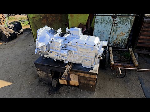 Видео: Сборка Камаза! КПП и делитель хлам! Начали разбирать двигатель...