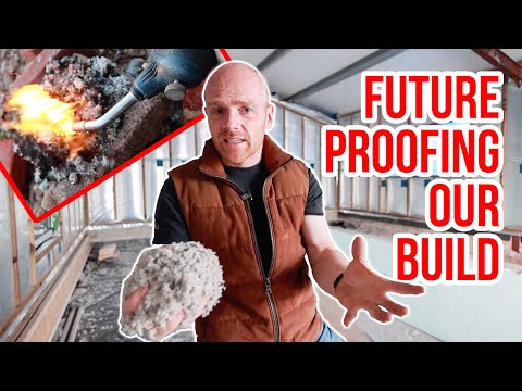 Видео: ЛУЧШАЯ УТЕПЛЯЮЩАЯ МАТЕРИАЛЫ ДЛЯ ДОМА, СТРОИМСЯ САМИ. Сколько это стоит и сгорит ли? 🔥