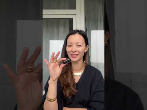 Видео: КОСМЕТОЛОГ НЕ ДЕЛАЕТ СЕБЕ БОТОКС