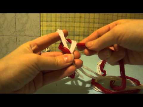 Видео: Плетеный пояс на пальцах.