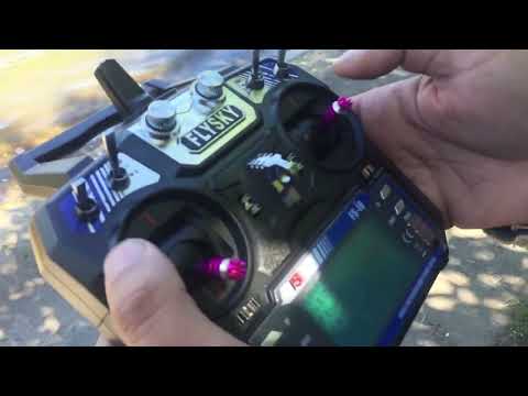 Видео: Обзор карпового кораблика з автопілотом та ехолотом