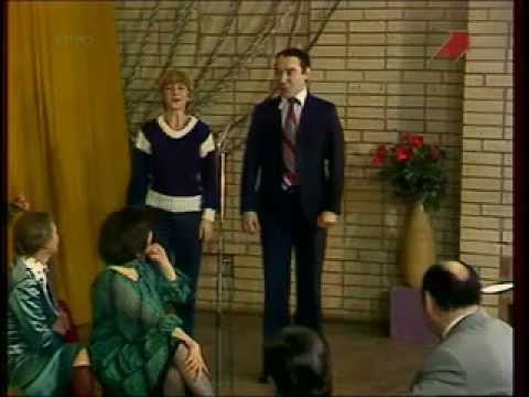 Видео: Ленинградский ТЮЗ - Муха-цокотуха