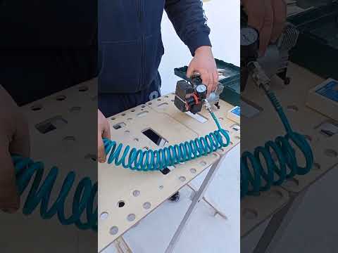 Видео: Аккумуляторный миникомпрессор